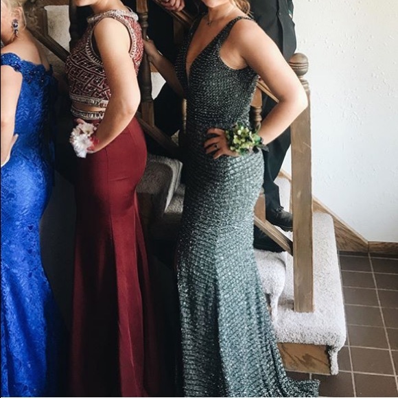 Emerald Green Prom Dress - Picture 7 of 8